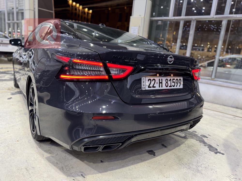 Nissan Maxima